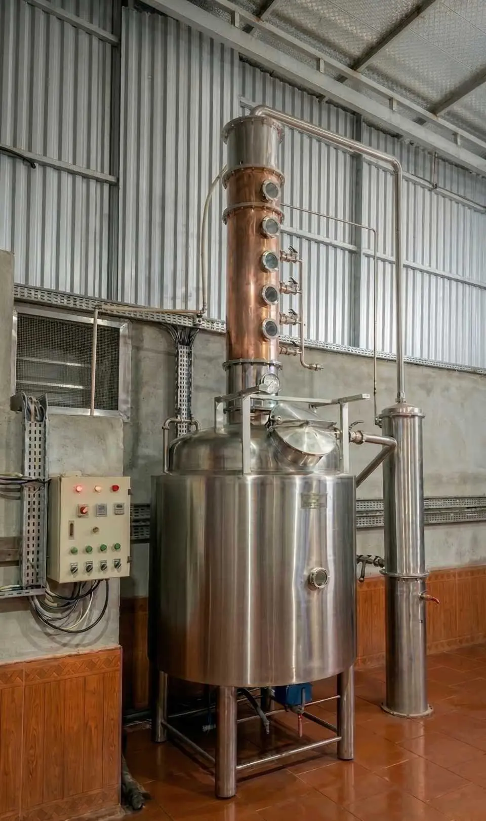 Tháp chưng cất